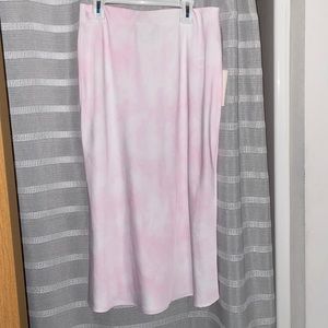 Pink/white knee length skirt size S